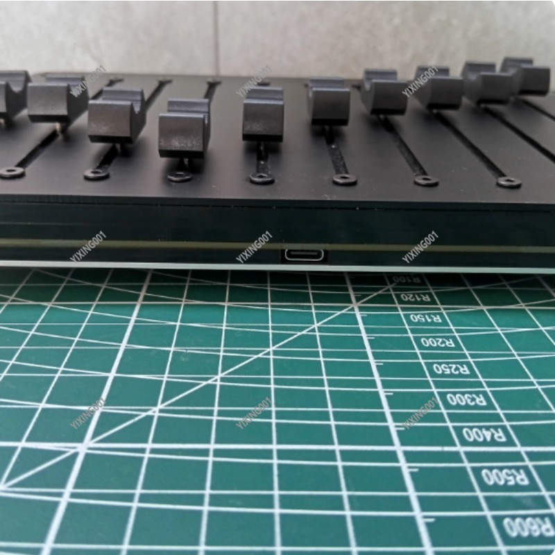 10-Channel USB MIDI Fader Cont - Audio Music Software reseña y precio